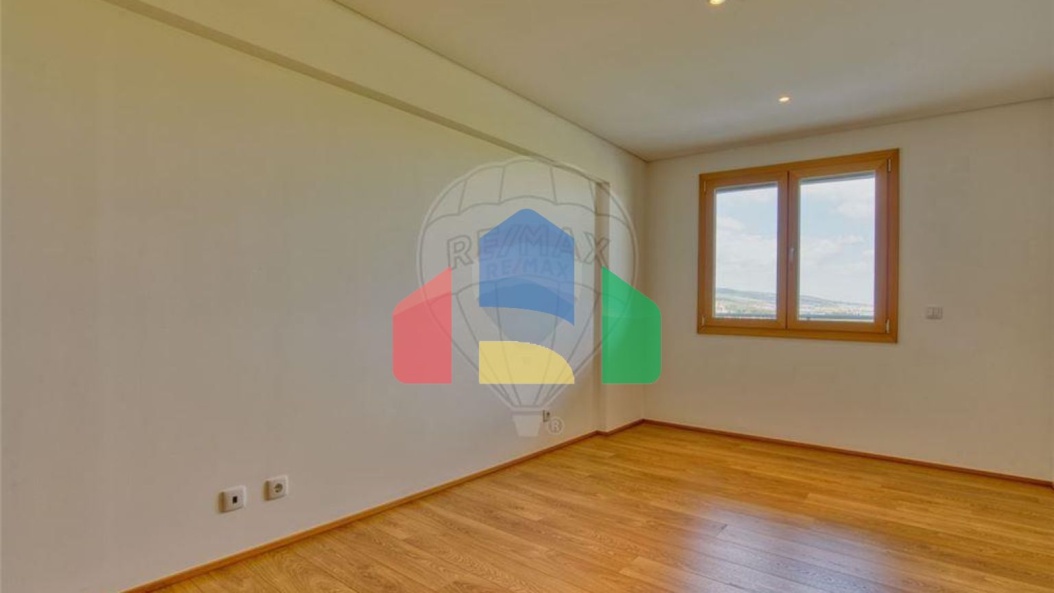 Residential - Condo/Apartment - T3 - Loures, Loures - PT