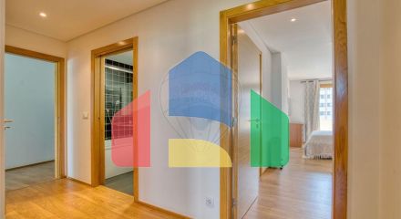 Residential - Condo/Apartment - T3 - Loures, Loures - PT Residential - Condo/Apartment - T3 - Loures, Loures - PT