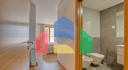 Residential - Condo/Apartment - T3 - Loures, Loures - PT