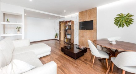 Residential - Condo/Apartment - T1 - Loures, Loures - PT