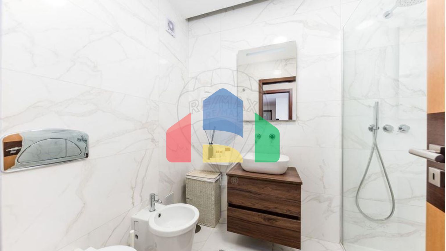 Residential - Condo/Apartment - T1 - Loures, Loures - PT