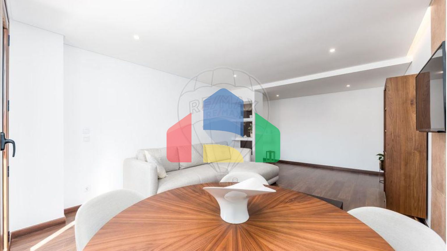 Residential - Condo/Apartment - T1 - Loures, Loures - PT