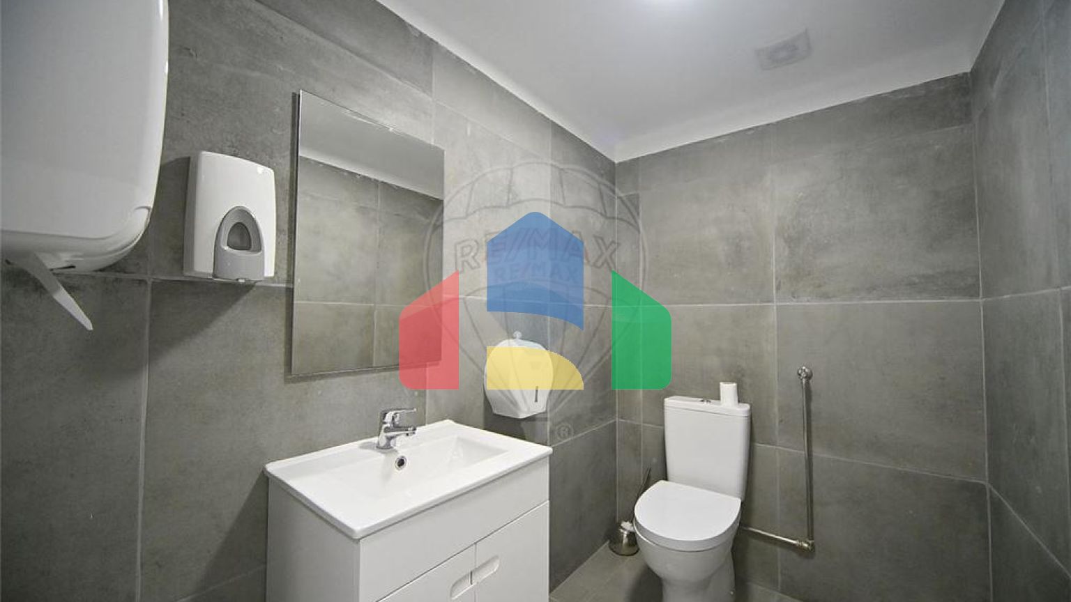 Commercial - Commercial/Retail - Loures, Loures - PT