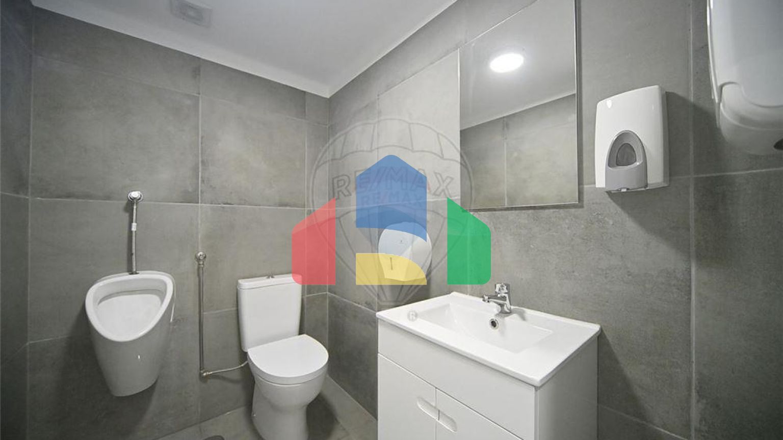 Commercial - Commercial/Retail - Loures, Loures - PT