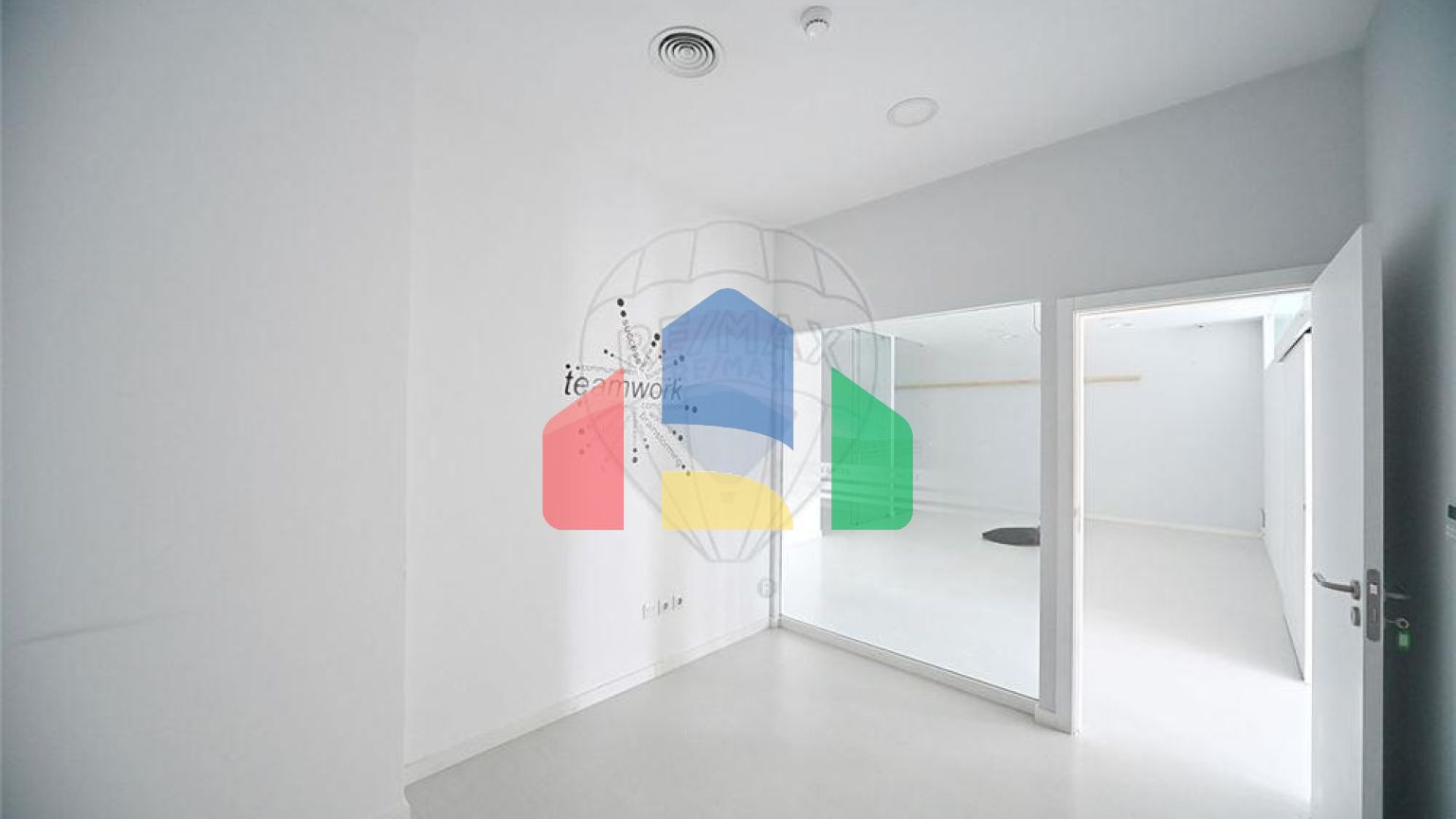 Commercial - Commercial/Retail - Loures, Loures - PT