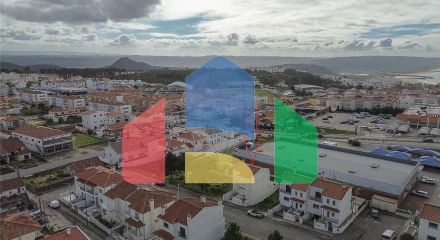 Residential - Single Family Home - T3 - Nazare, Nazare - PT