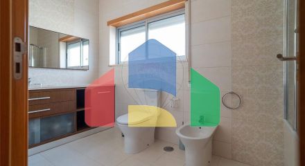 Residential - Single Family Home - T3 - Nazare, Nazare - PT