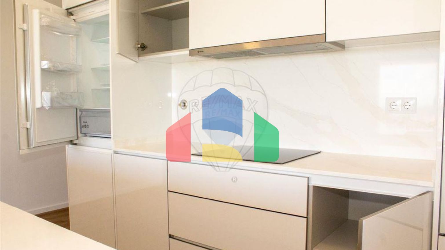 Residential - Condo/Apartment - T3 - Olhão, Olhão - PT