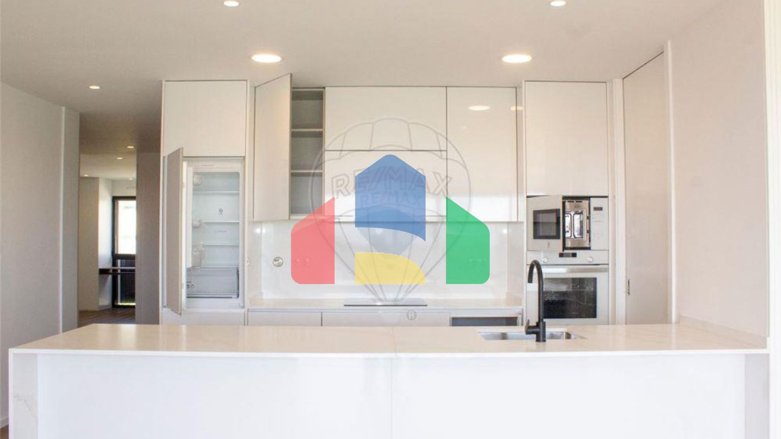 Residential - Condo/Apartment - T3 - Olhão, Olhão - PT