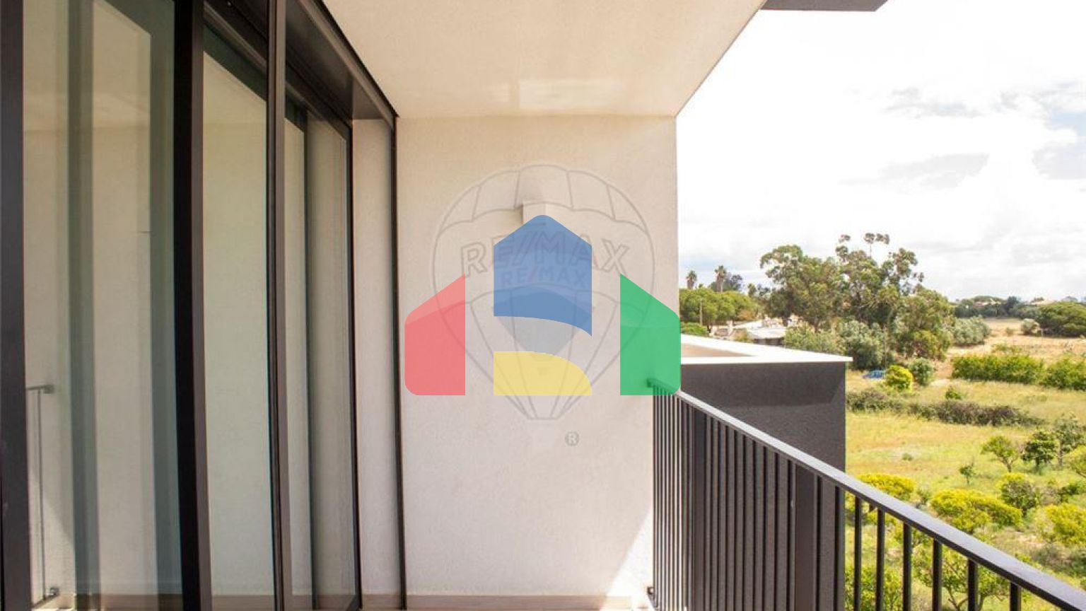 Residential - Condo/Apartment - T3 - Olhão, Olhão - PT