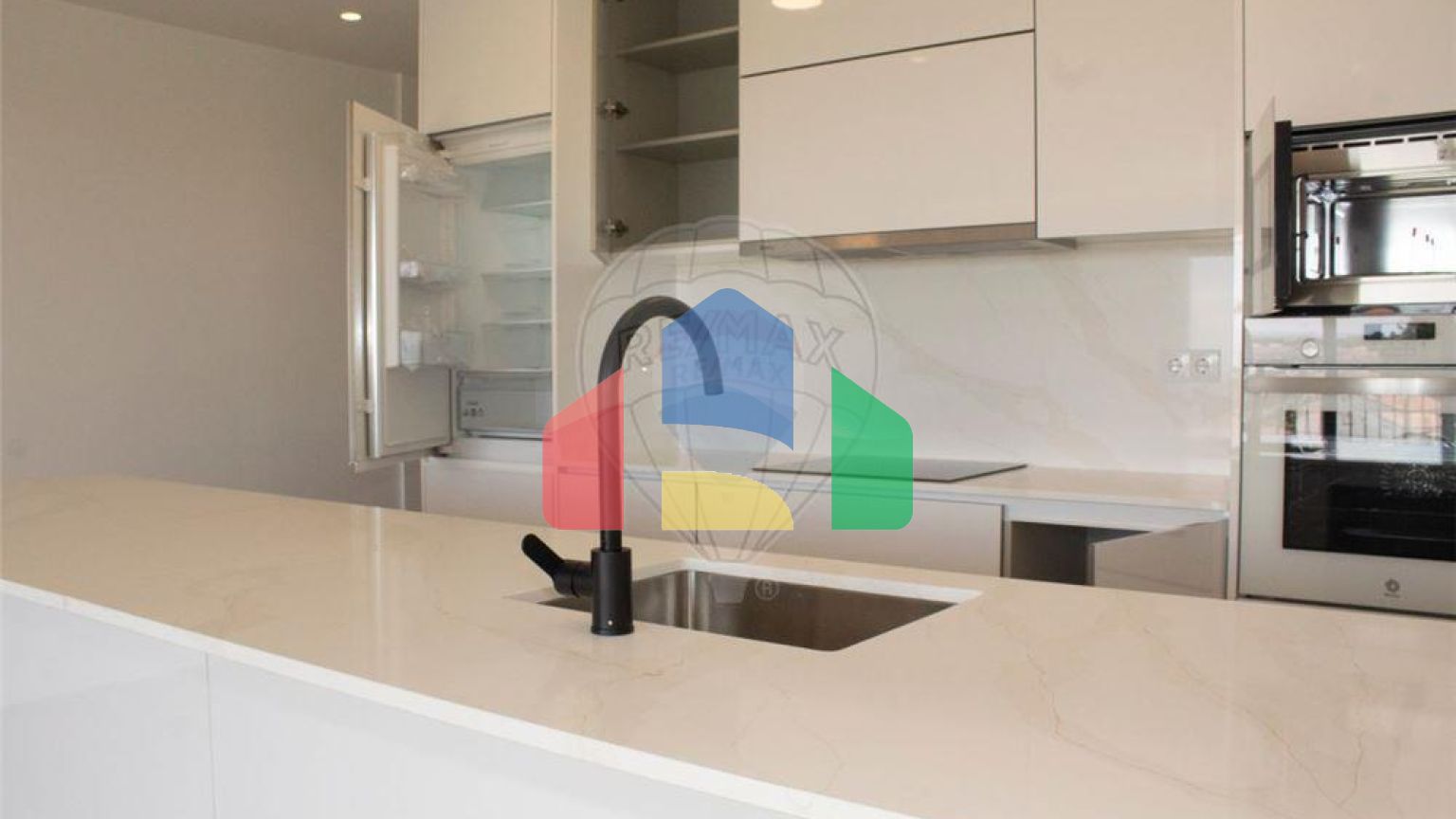 Residential - Condo/Apartment - T3 - Olhão, Olhão - PT