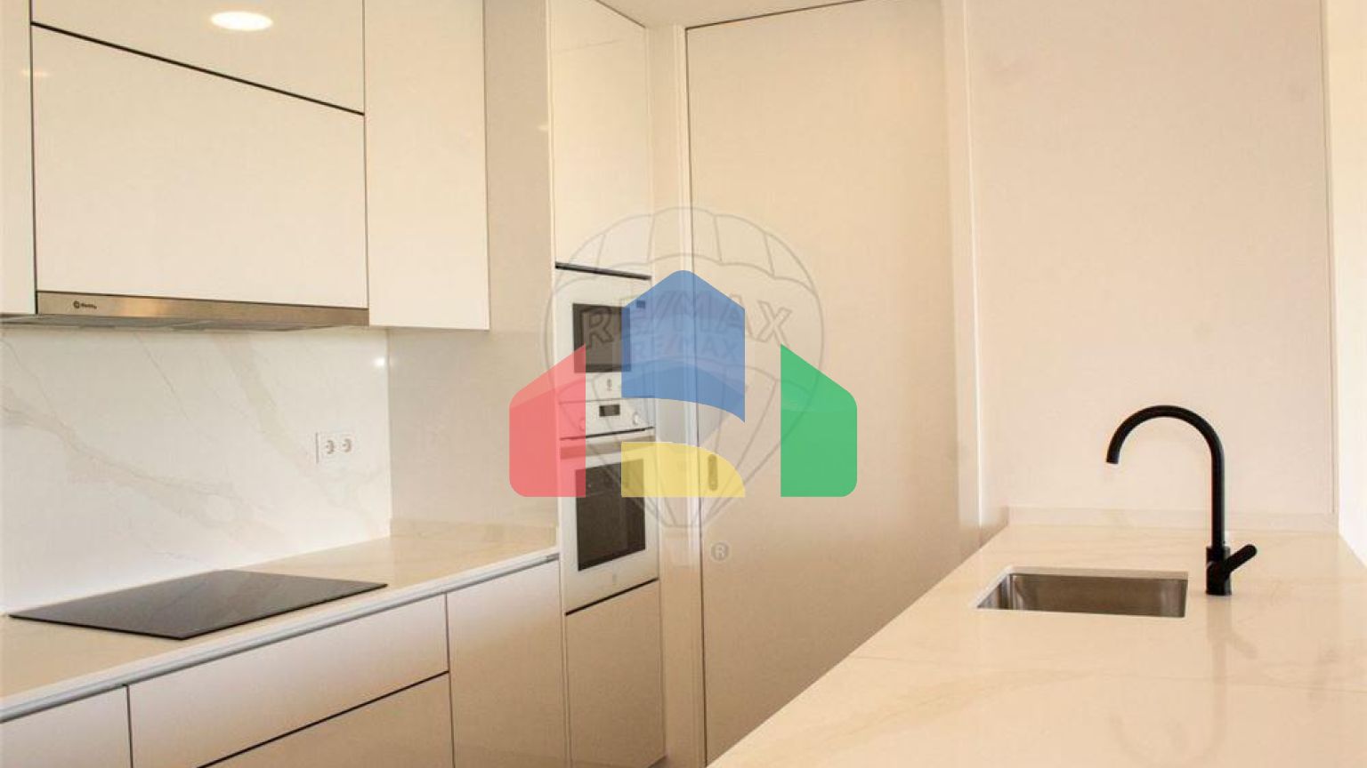 Residential - Condo/Apartment - T3 - Olhão, Olhão - PT