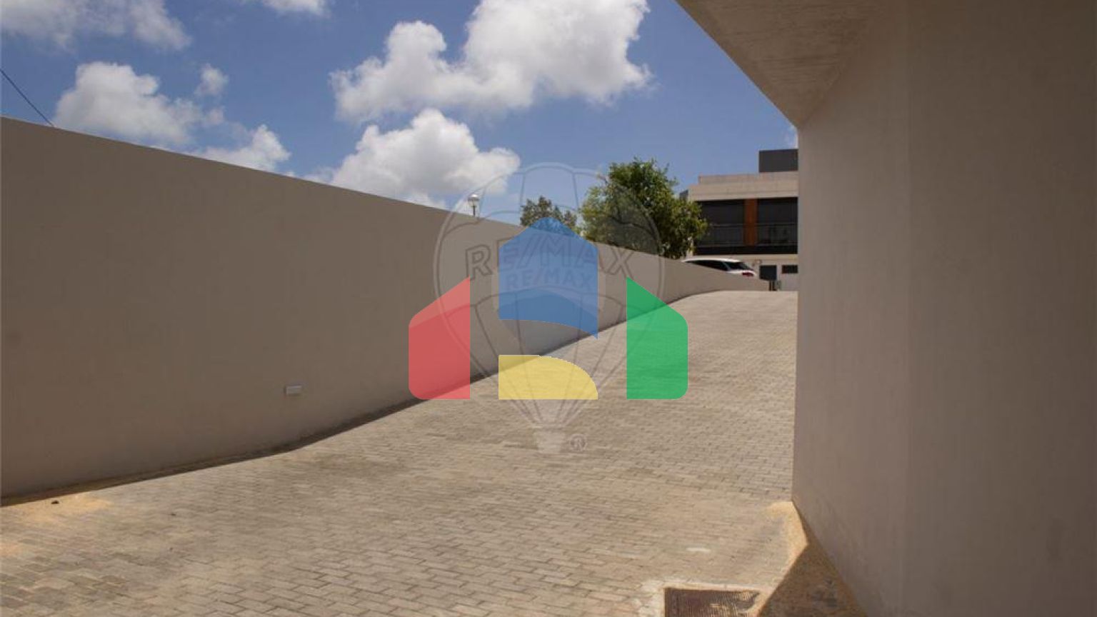 Residential - Condo/Apartment - T2 - Olhão, Olhão - PT