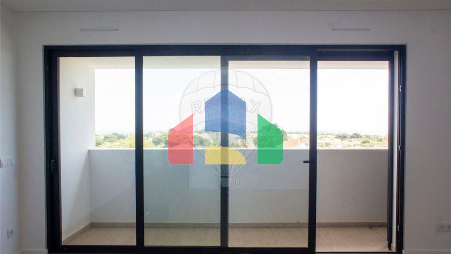 Residential - Condo/Apartment - T2 - Olhão, Olhão - PT