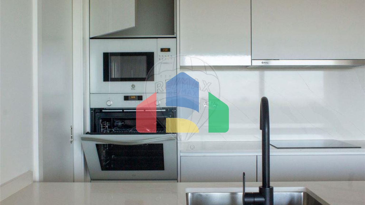 Residential - Condo/Apartment - T2 - Olhão, Olhão - PT