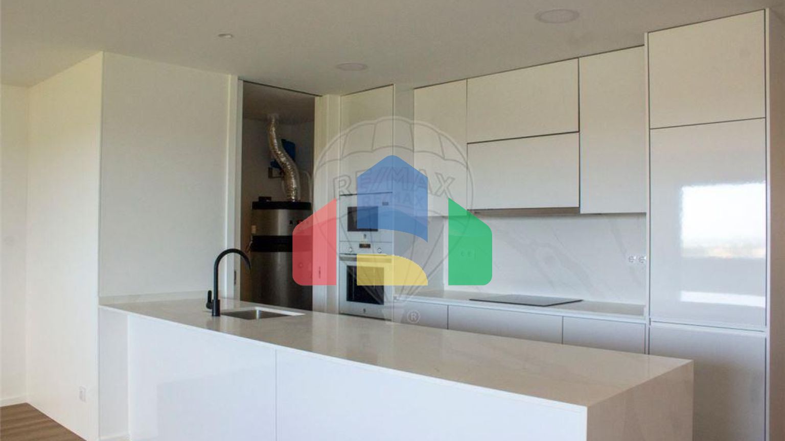 Residential - Condo/Apartment - T2 - Olhão, Olhão - PT