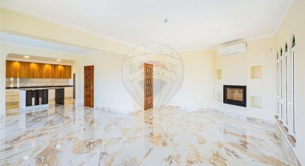 Residential - Single Family Home - T4 - Portimao, Portimao - PT