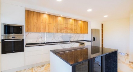 Residential - Single Family Home - T4 - Portimao, Portimao - PT