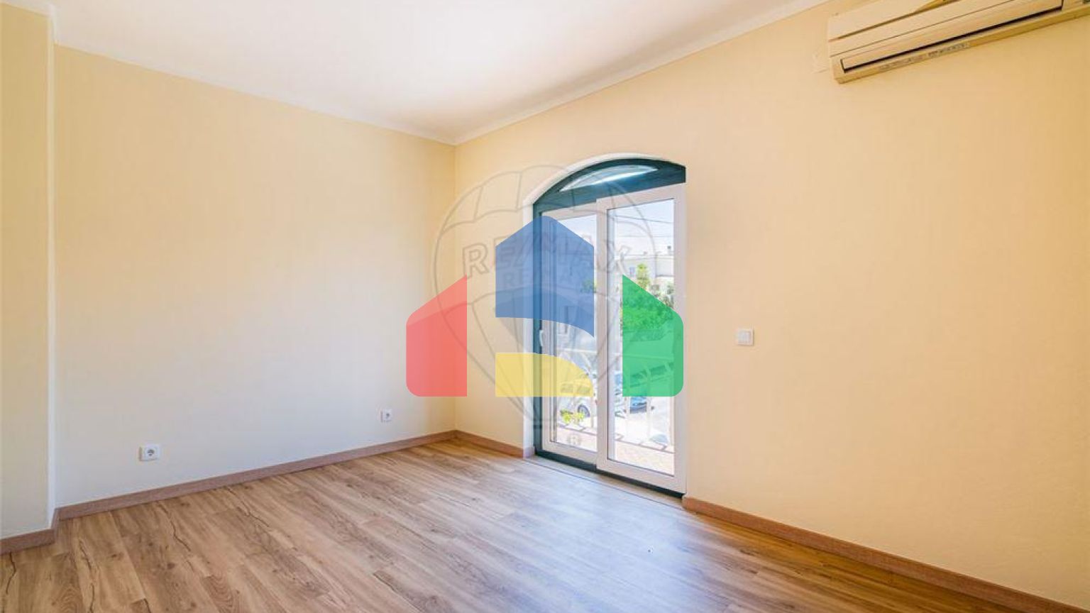 Residential - Single Family Home - T4 - Portimao, Portimao - PT