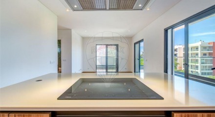 Residential - Condo/Apartment - T2 - Portimao, Portimao - PT