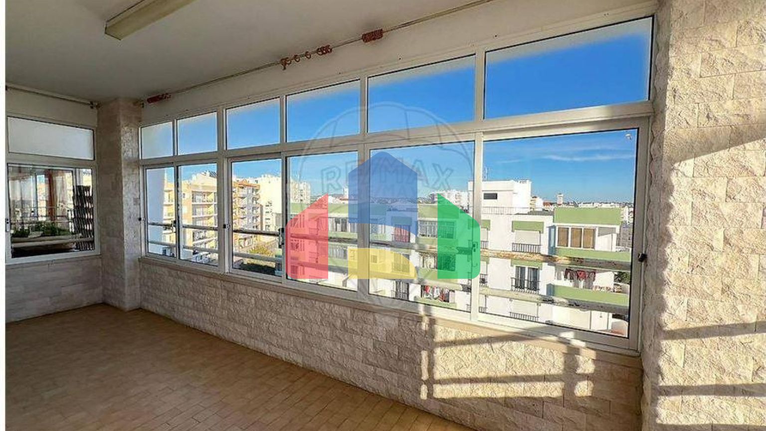 Residential - Condo/Apartment - T4 - Quarteira, Loule - PT