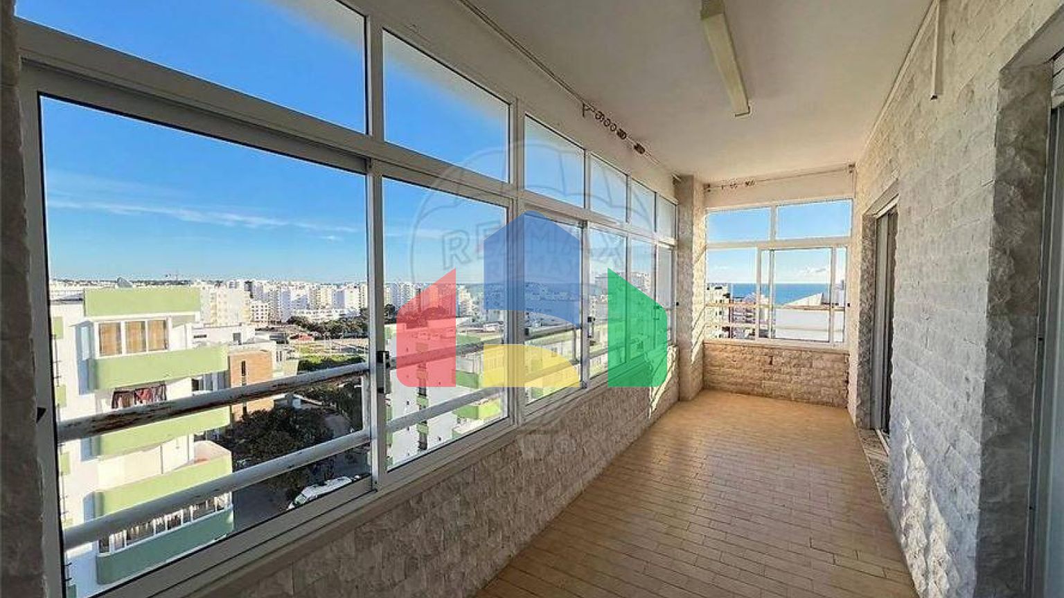 Residential - Condo/Apartment - T4 - Quarteira, Loule - PT