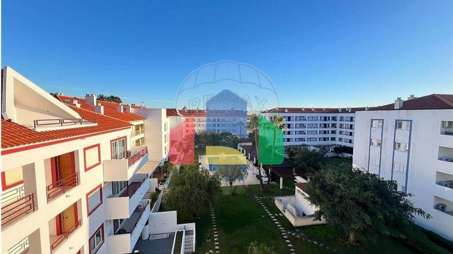 Residential - Condo/Apartment - T2 - Quarteira, Loule - PT