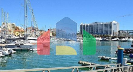 Residential - Condo/Apartment - Quarteira, Loule - PT