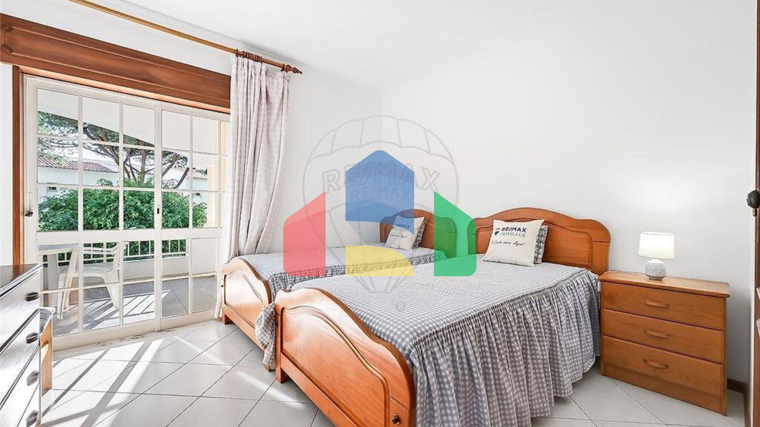 Residential - Condo/Apartment - T2 - Quarteira, Loule - PT