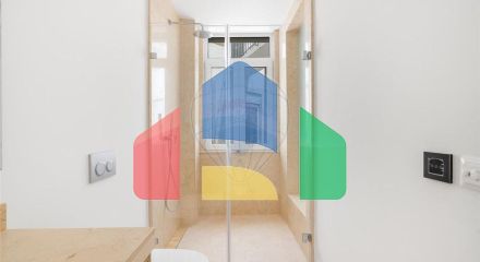 Residential - Condo/Apartment - T4 - Santo Antonio, Lisbon - PT