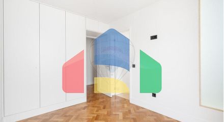 Residential - Condo/Apartment - T4 - Santo Antonio, Lisbon - PT