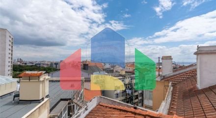 Residential - Condo/Apartment - T4 - Santo Antonio, Lisbon - PT