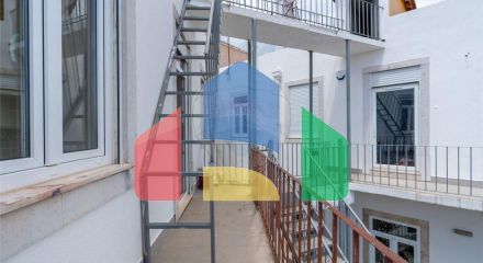 Residential - Condo/Apartment - T4 - Santo Antonio, Lisbon - PT