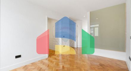 Residential - Condo/Apartment - T4 - Santo Antonio, Lisbon - PT