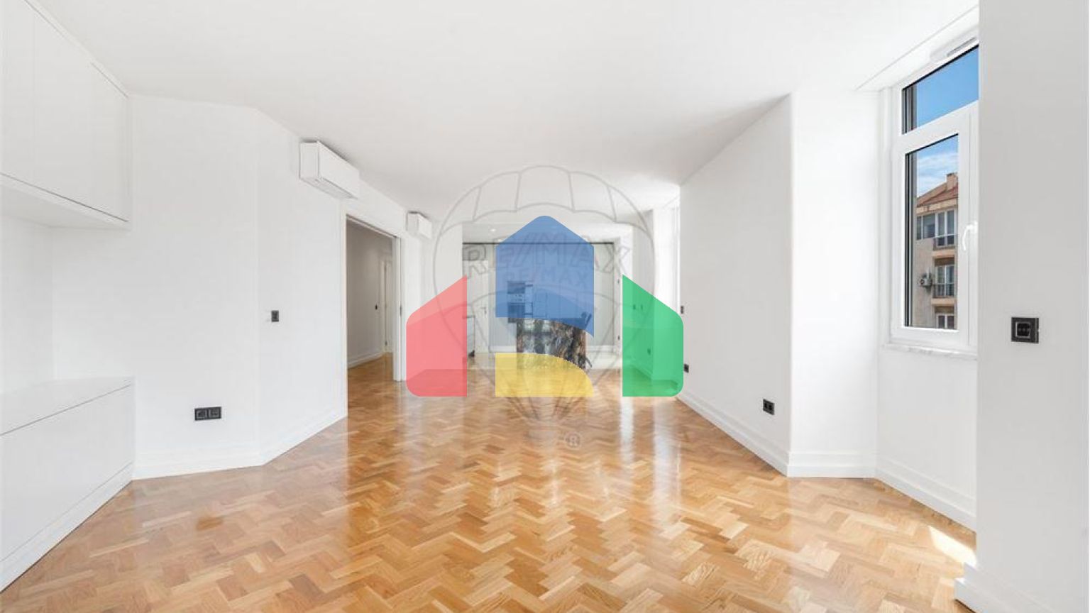 Residential - Condo/Apartment - T4 - Santo Antonio, Lisbon - PT