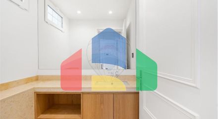 Residential - Condo/Apartment - T4 - Santo Antonio, Lisbon - PT