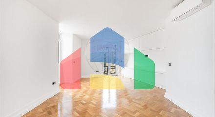 Residential - Condo/Apartment - T4 - Santo Antonio, Lisbon - PT