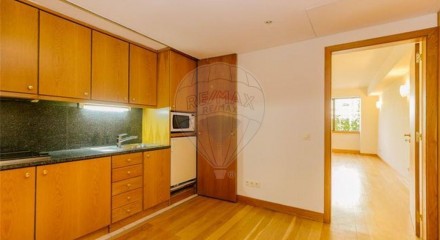 Residential - Condo/Apartment - T1 - Santo Antonio, Lisbon - PT