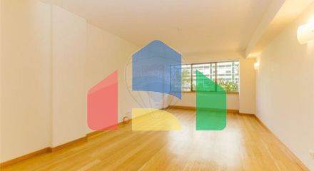 Residential - Condo/Apartment - T1 - Santo Antonio, Lisbon - PT