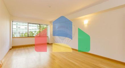 Residential - Condo/Apartment - T1 - Santo Antonio, Lisbon - PT