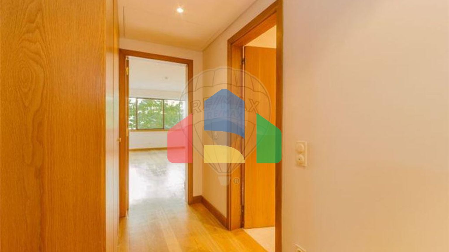 Residential - Condo/Apartment - T1 - Santo Antonio, Lisbon - PT