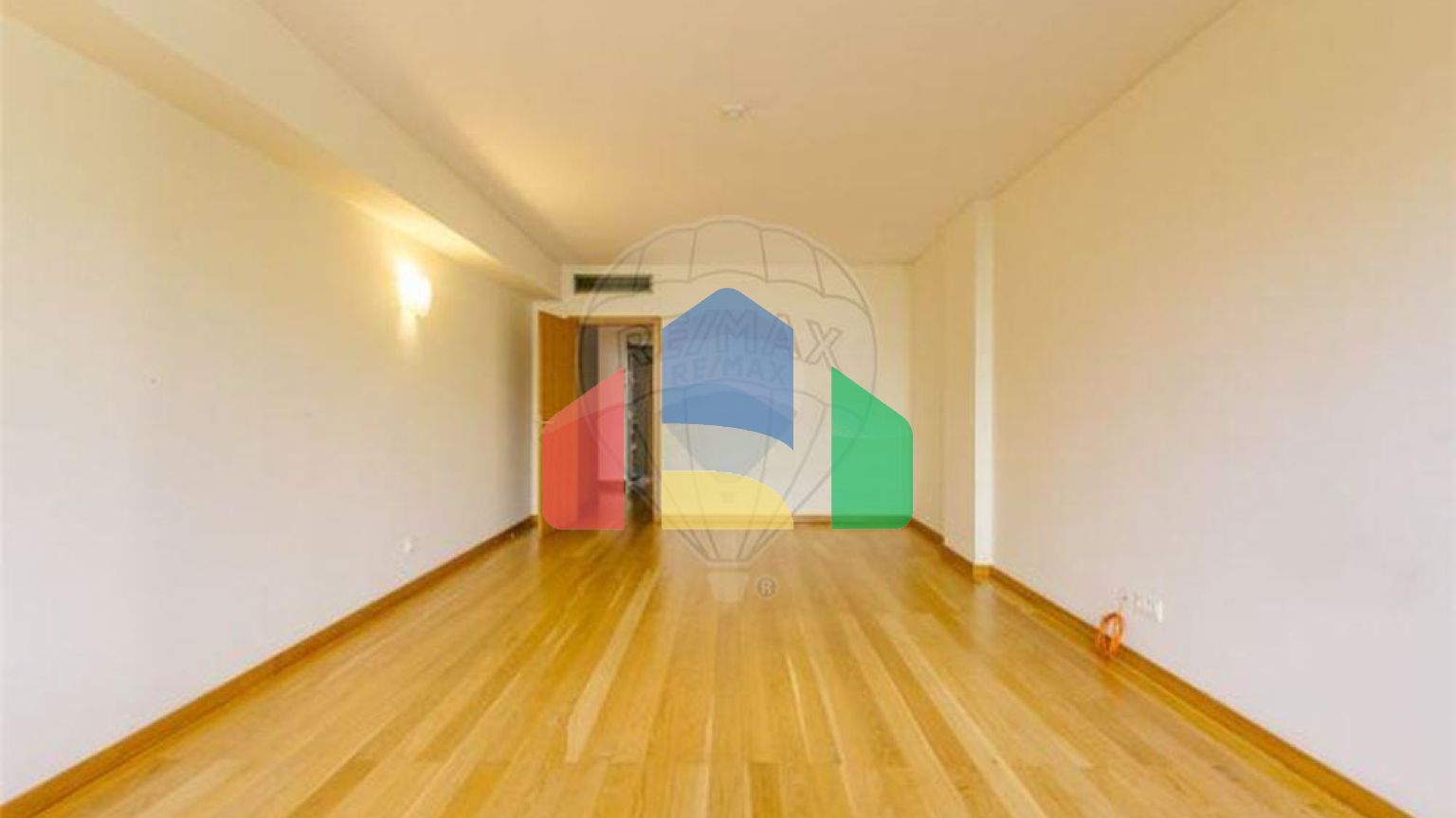 Residential - Condo/Apartment - T1 - Santo Antonio, Lisbon - PT