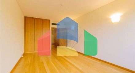 Residential - Condo/Apartment - T1 - Santo Antonio, Lisbon - PT