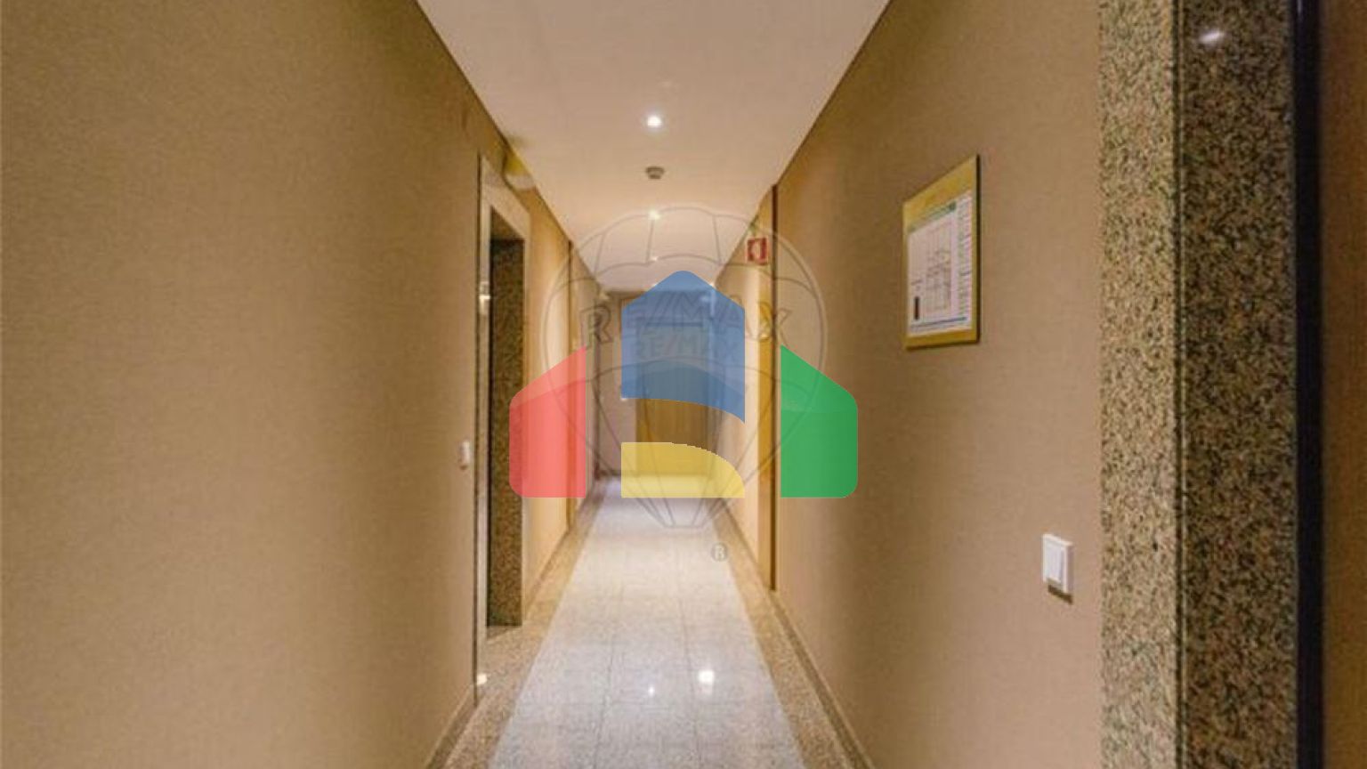 Residential - Condo/Apartment - T1 - Santo Antonio, Lisbon - PT