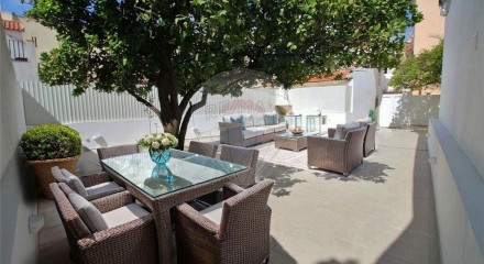 Residential - Condo/Apartment - T2 - Sao Vicente, Lisbon - PT