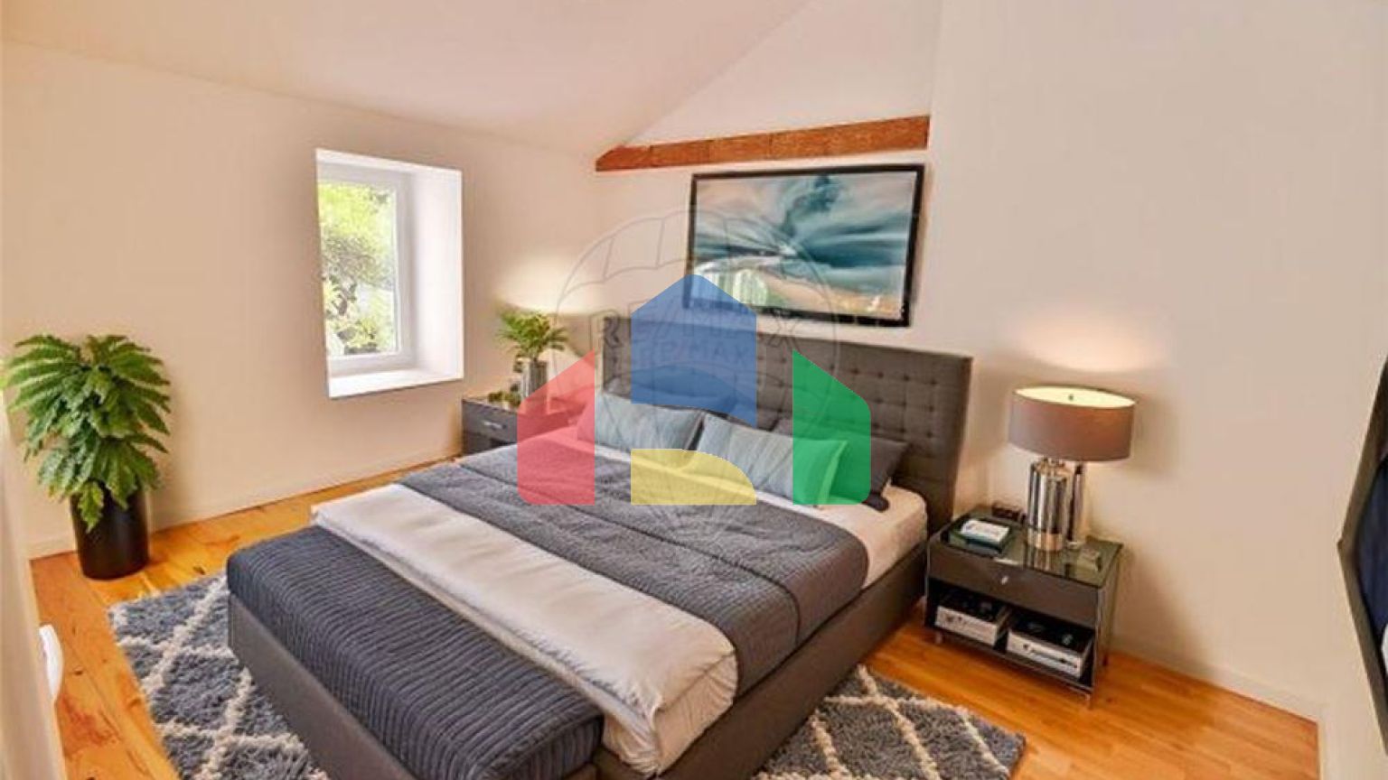 Residential - Condo/Apartment - T2 - Sao Vicente, Lisbon - PT