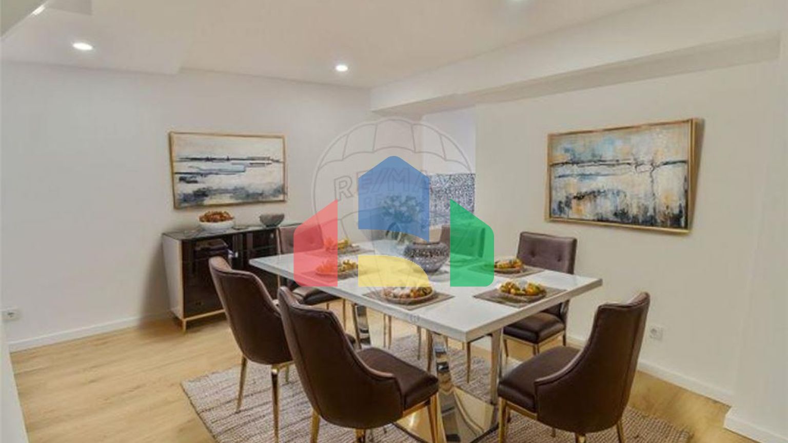 Residential - Condo/Apartment - T2 - Sao Vicente, Lisbon - PT