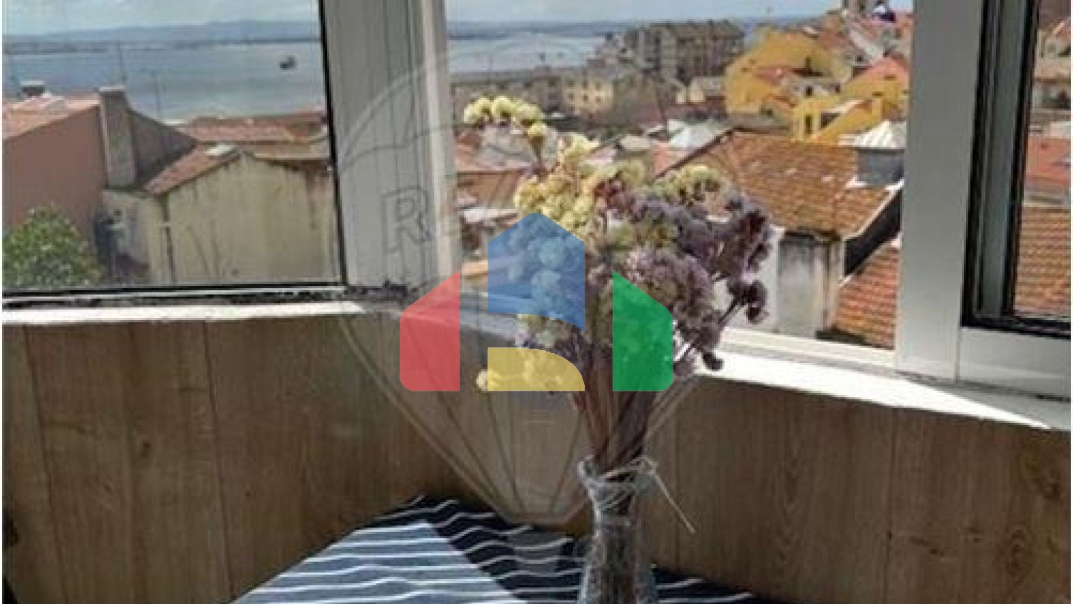 Residential - Condo/Apartment - T1 - Sao Vicente, Lisbon - PT