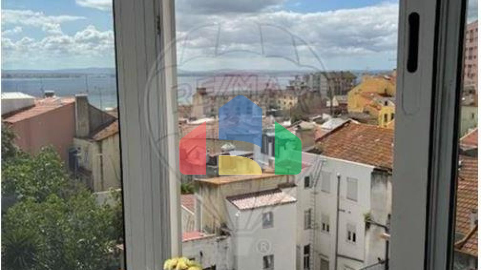 Residential - Condo/Apartment - T1 - Sao Vicente, Lisbon - PT