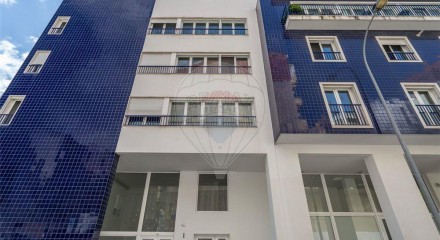 Residential - Condo/Apartment - T2 - Sao Vicente, Lisbon - PT